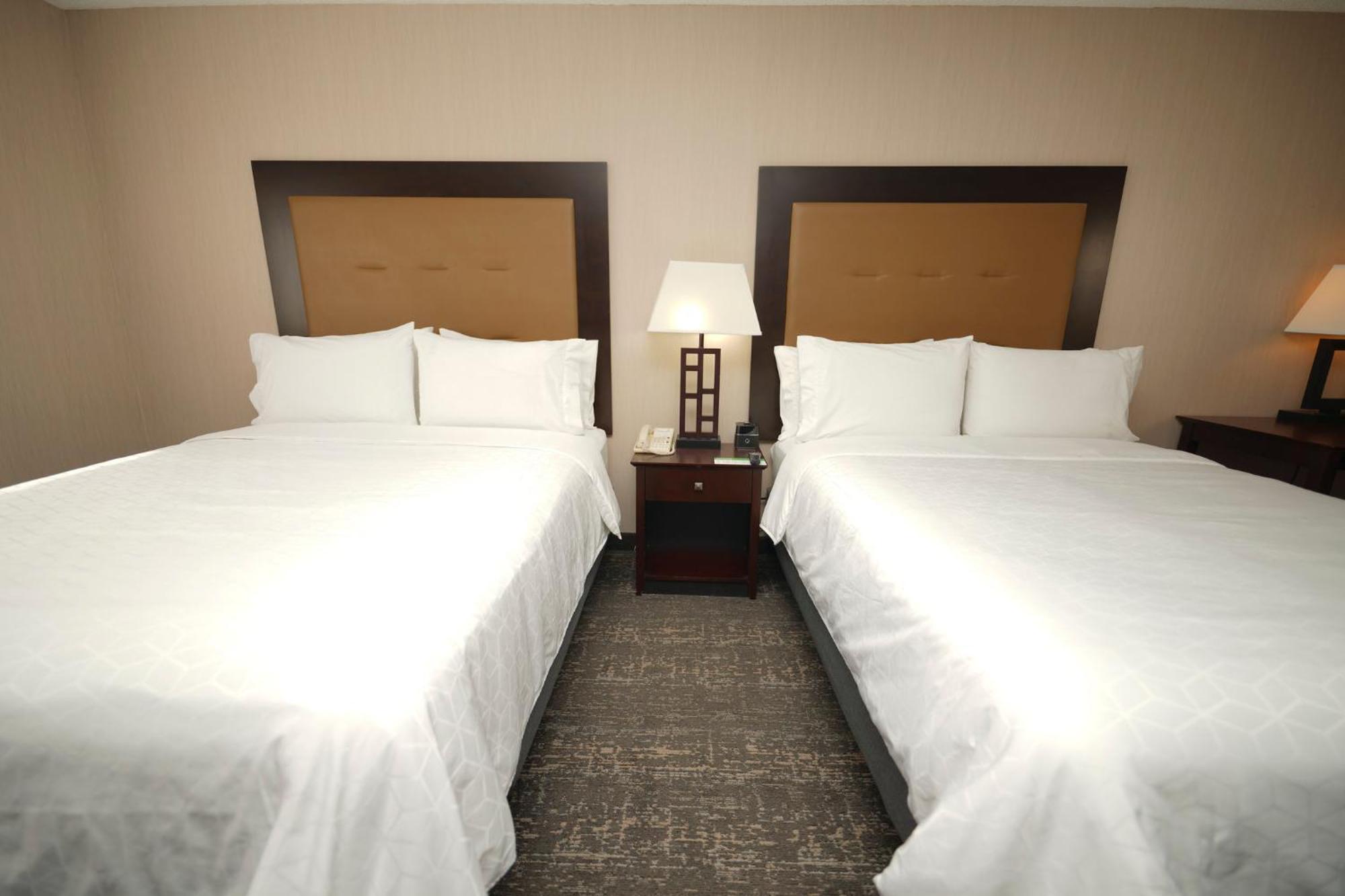Holiday Inn & Suites Chicago-Carol Stream Wheaton By Ihg Zewnętrze zdjęcie