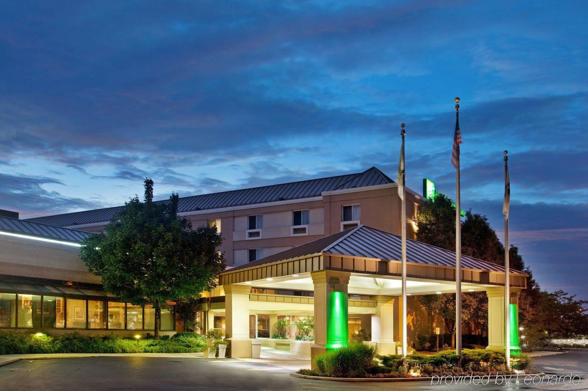 Holiday Inn & Suites Chicago-Carol Stream Wheaton By Ihg Zewnętrze zdjęcie